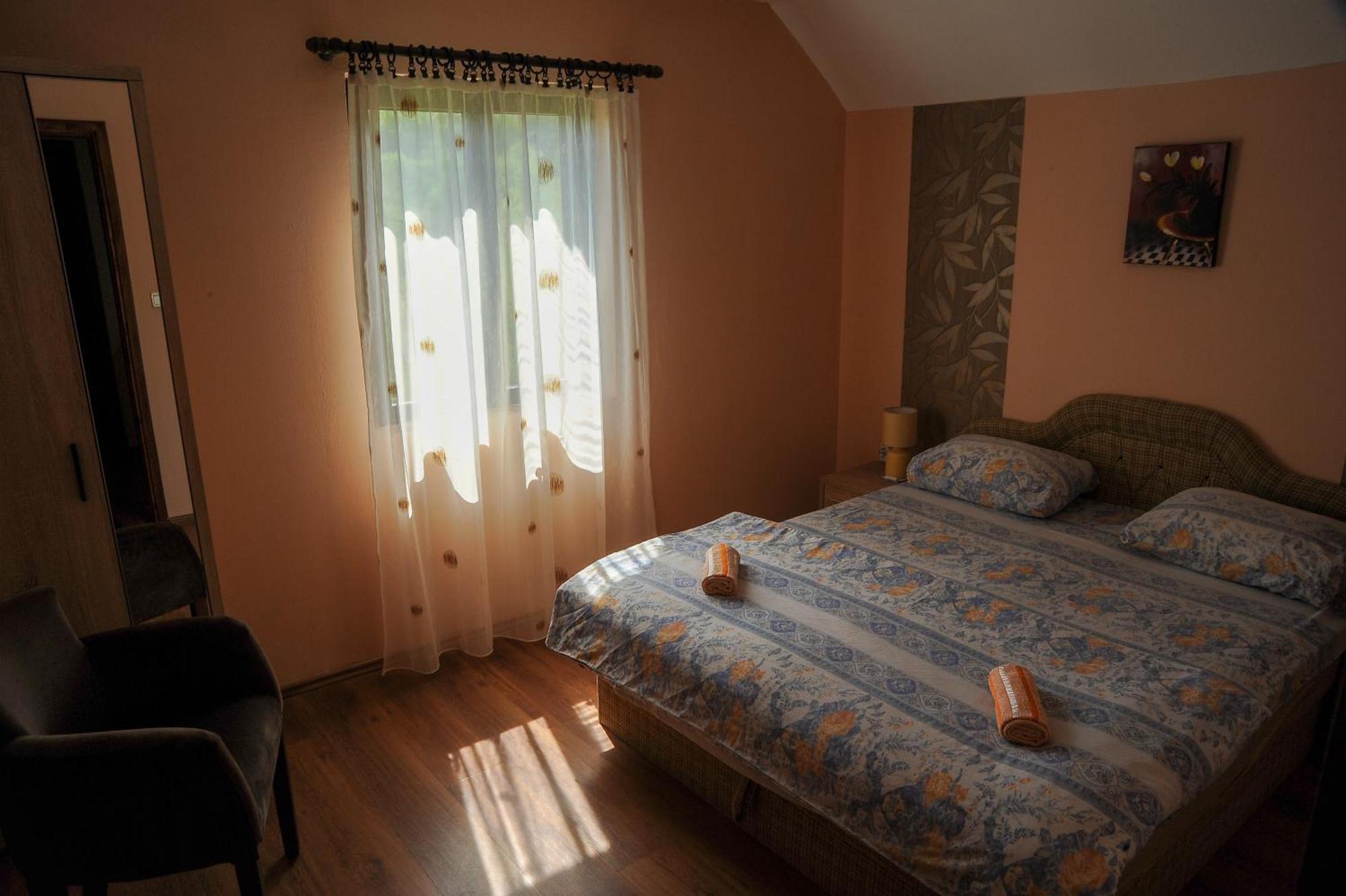 Lovcen4Me Villa Cetinje Bagian luar foto