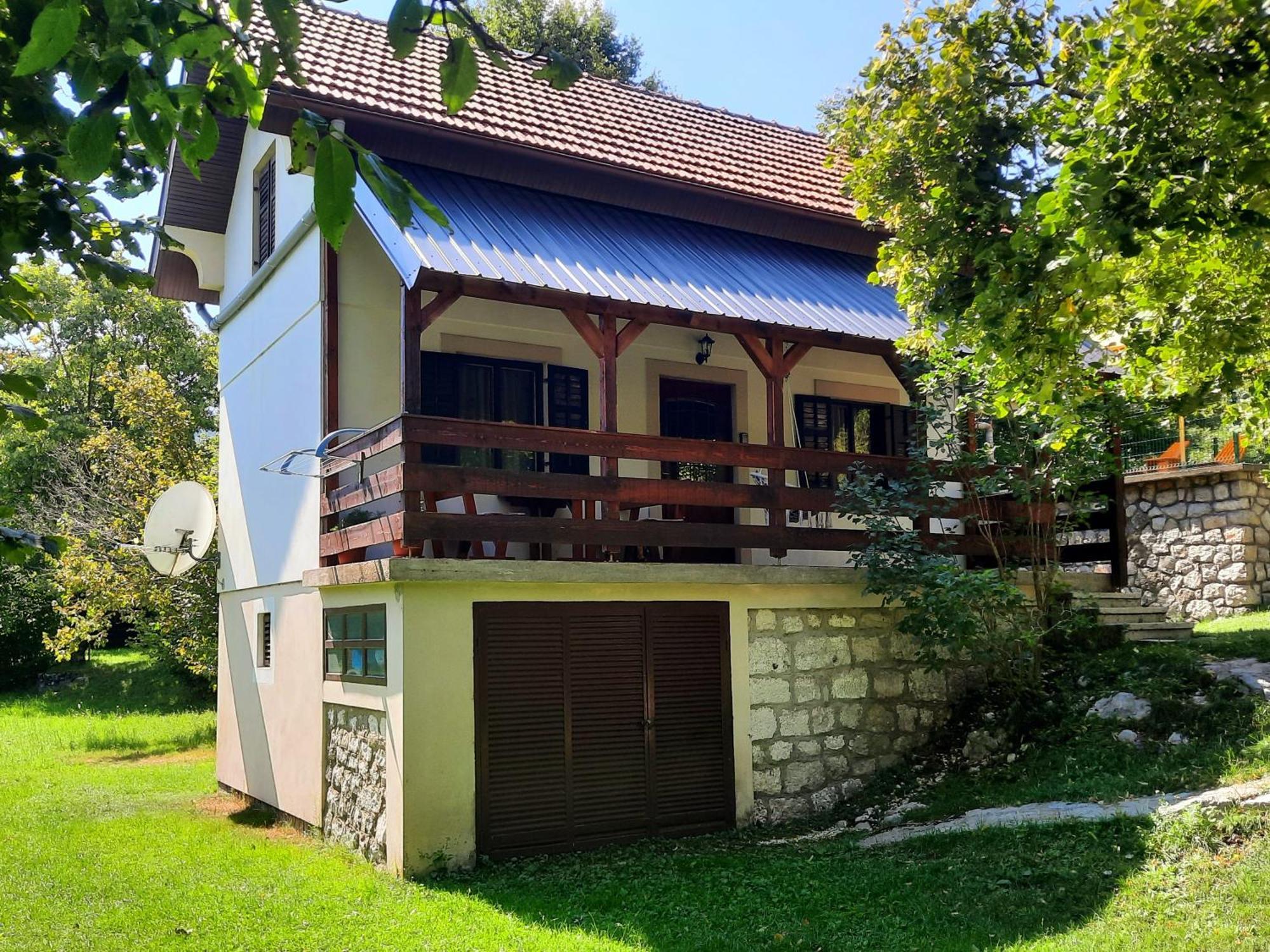 Lovcen4Me Villa Cetinje Bagian luar foto