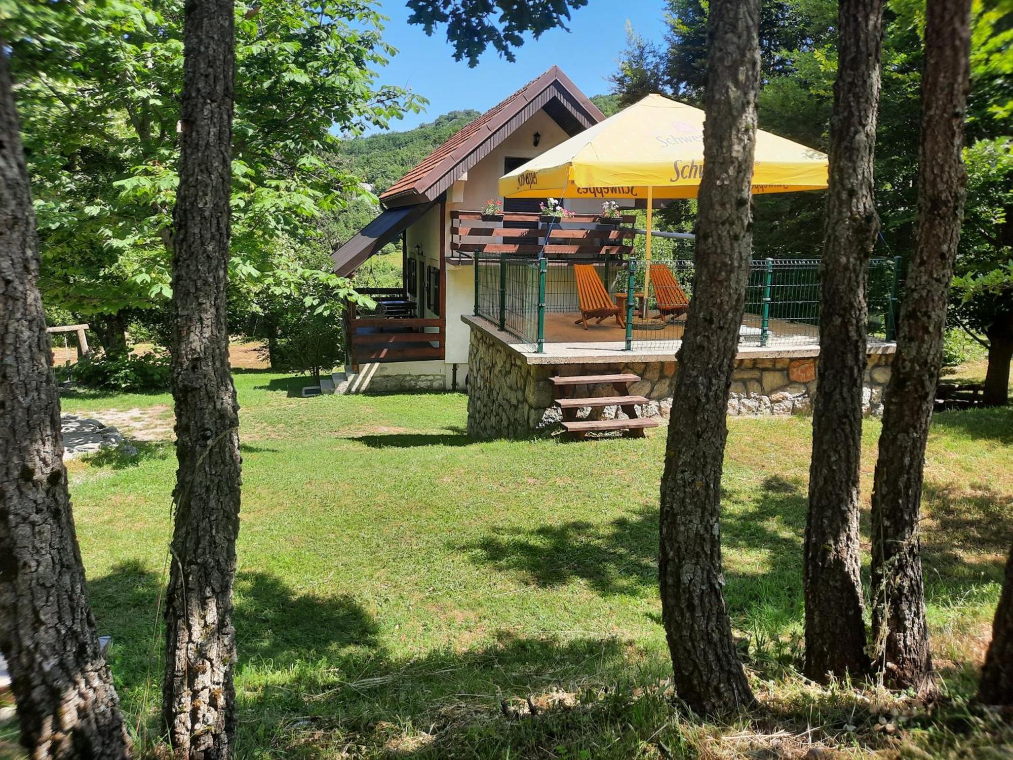 Lovcen4Me Villa Cetinje Bagian luar foto