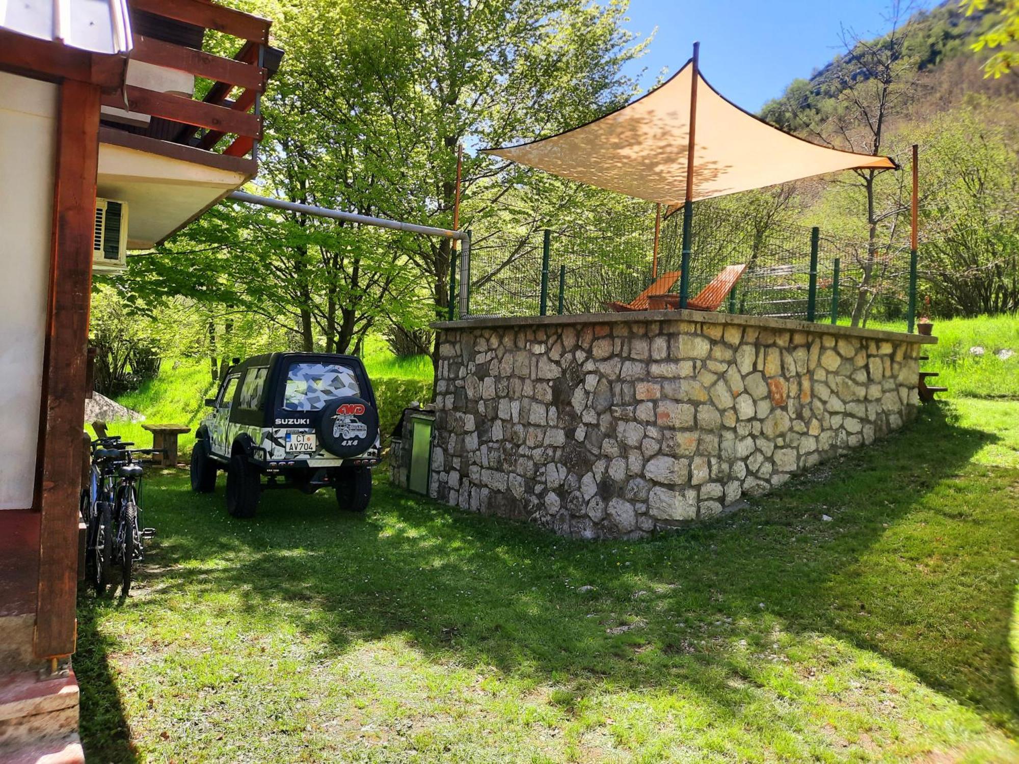 Lovcen4Me Villa Cetinje Bagian luar foto