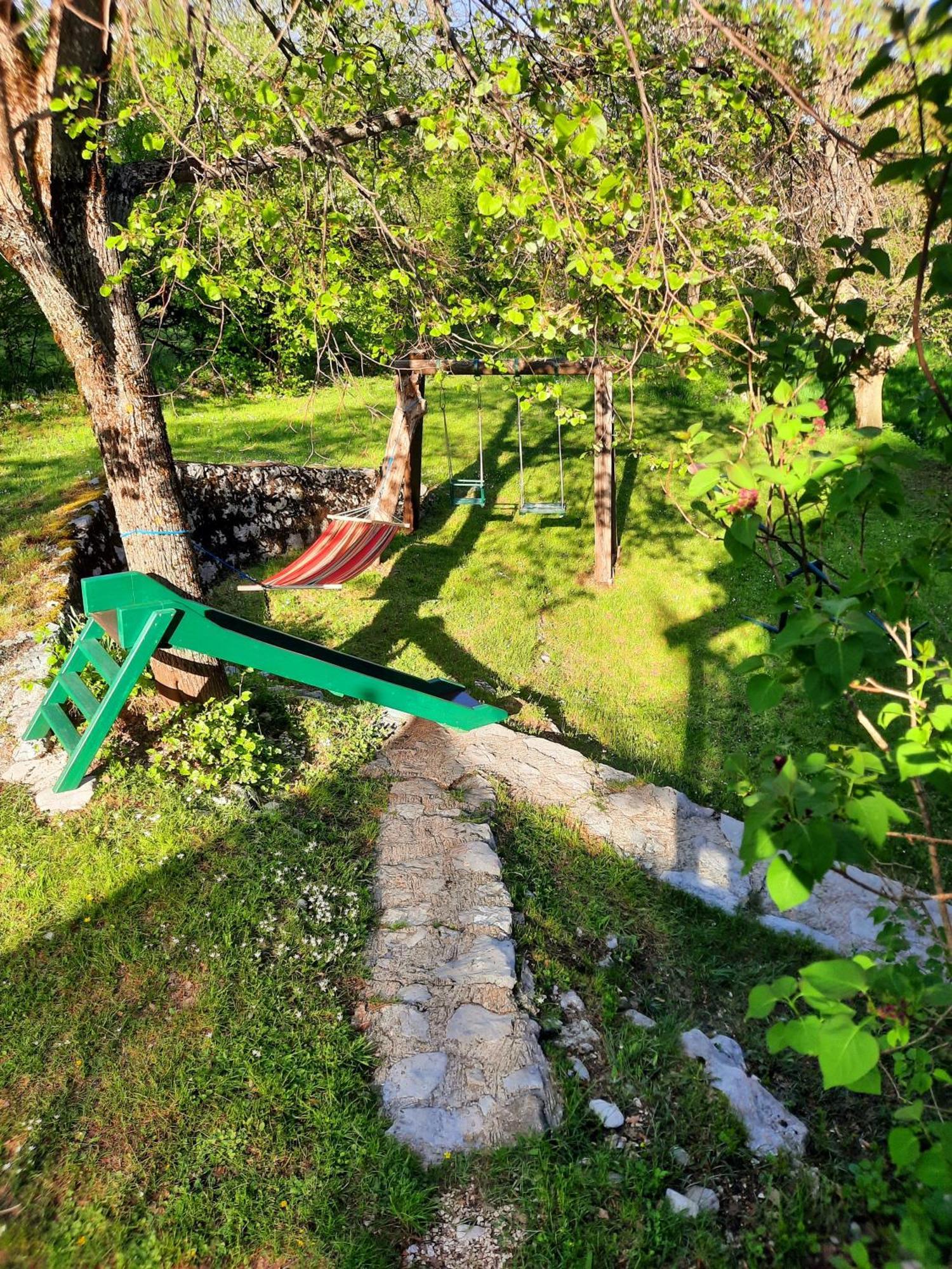 Lovcen4Me Villa Cetinje Bagian luar foto
